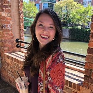 Meet your Posher, Laurelyn